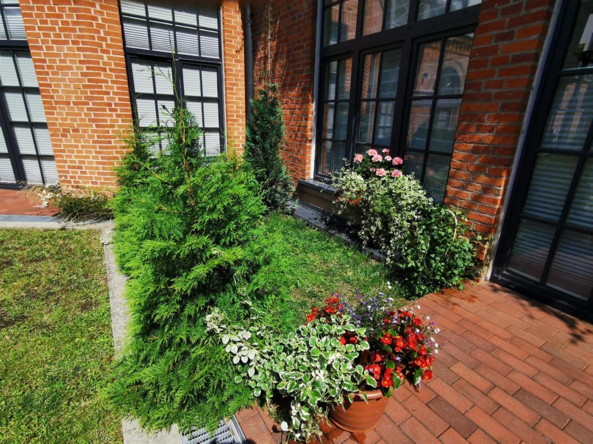 Апартаменты Loft Niezapominajka W Tobaco Park Лодзь Экстерьер фото