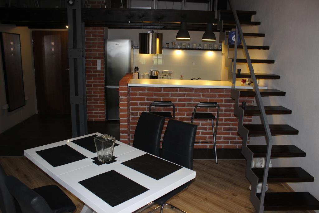 Апартаменты Loft Niezapominajka W Tobaco Park Лодзь Экстерьер фото