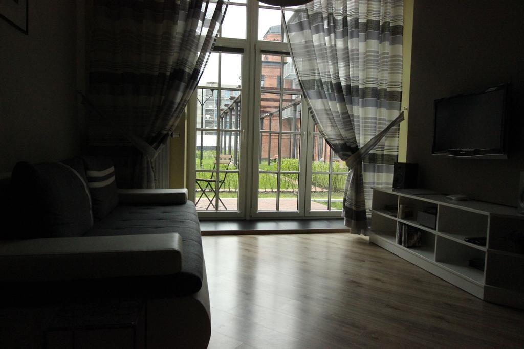 Апартаменты Loft Niezapominajka W Tobaco Park Лодзь Экстерьер фото